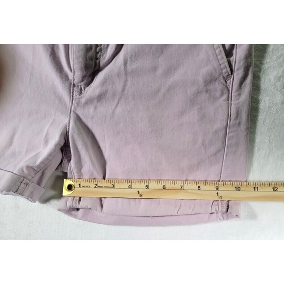 Levi's Strauss Pink Size 30 Women's Classic Mid Rise Shorts Cuffed - Picture 7 of 9